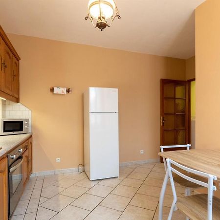 Les Hirondelles Villa Pesmes Kültér fotó