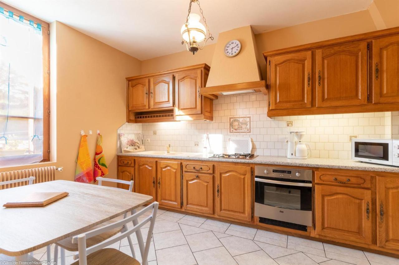 Les Hirondelles Villa Pesmes Kültér fotó