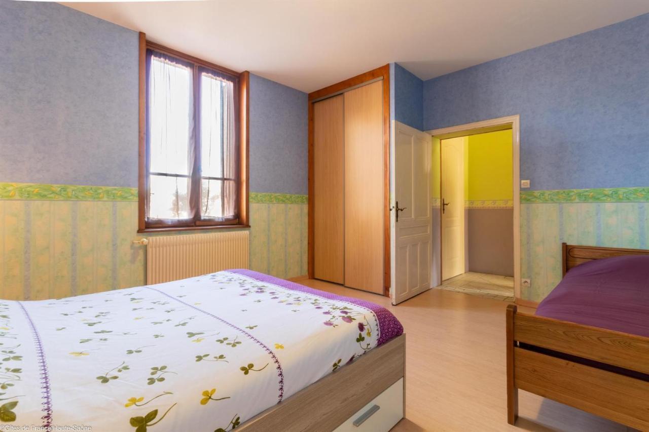 Les Hirondelles Villa Pesmes Kültér fotó
