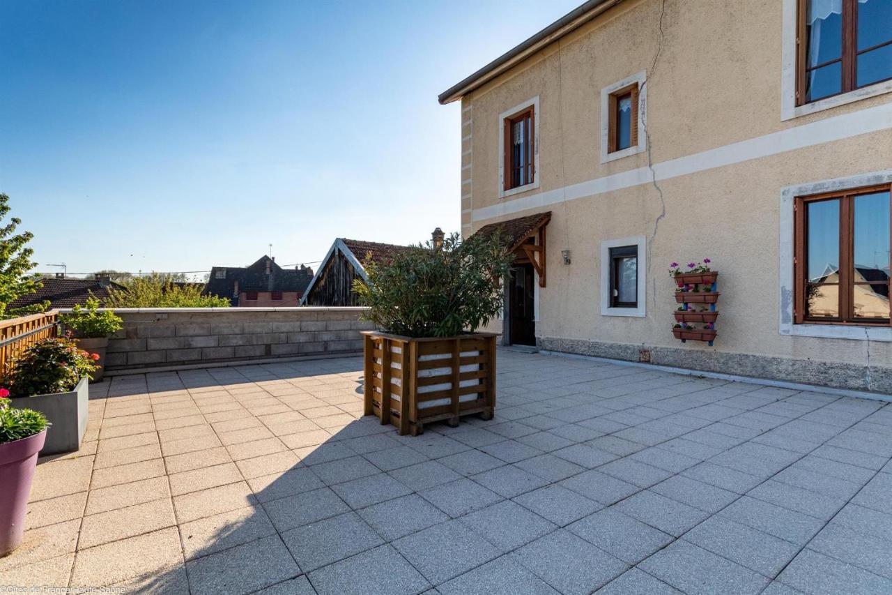 Les Hirondelles Villa Pesmes Kültér fotó